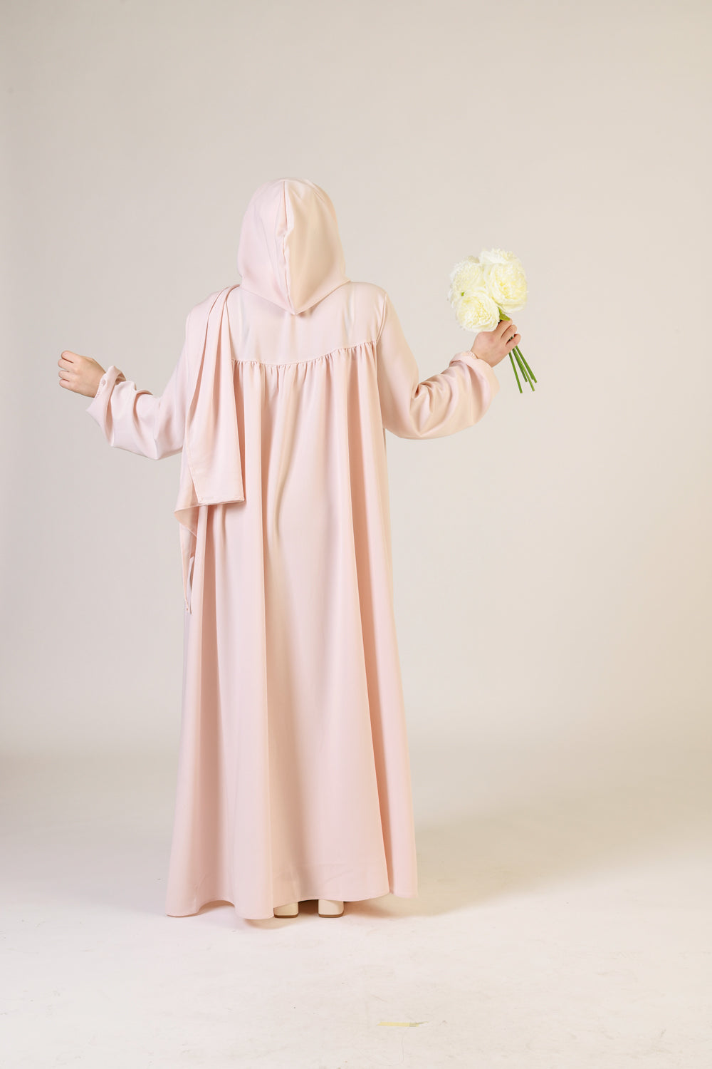 Ferace mit Reißverschluss und integriertem Hijab