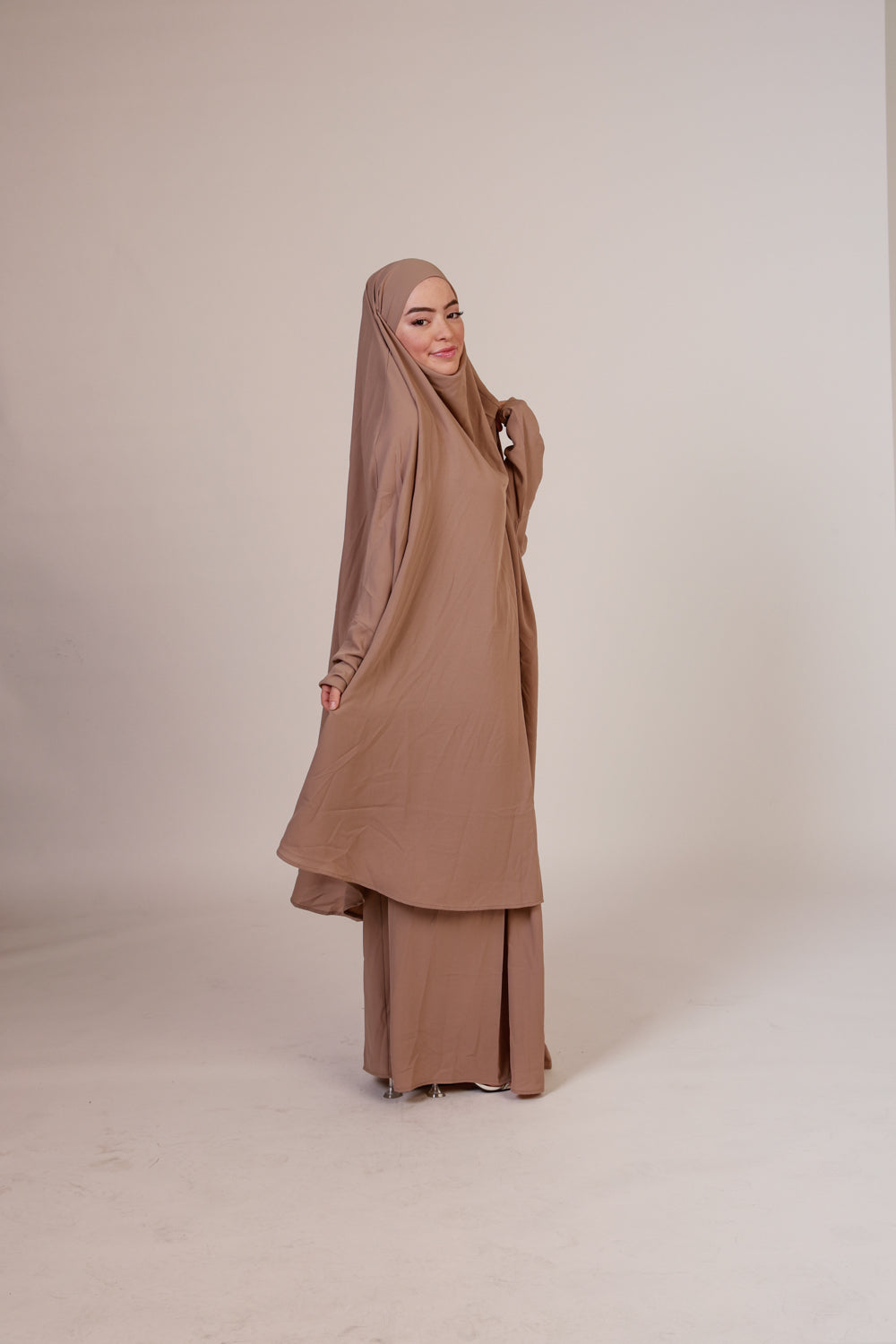Zweiteiliger Jilbab, Medina