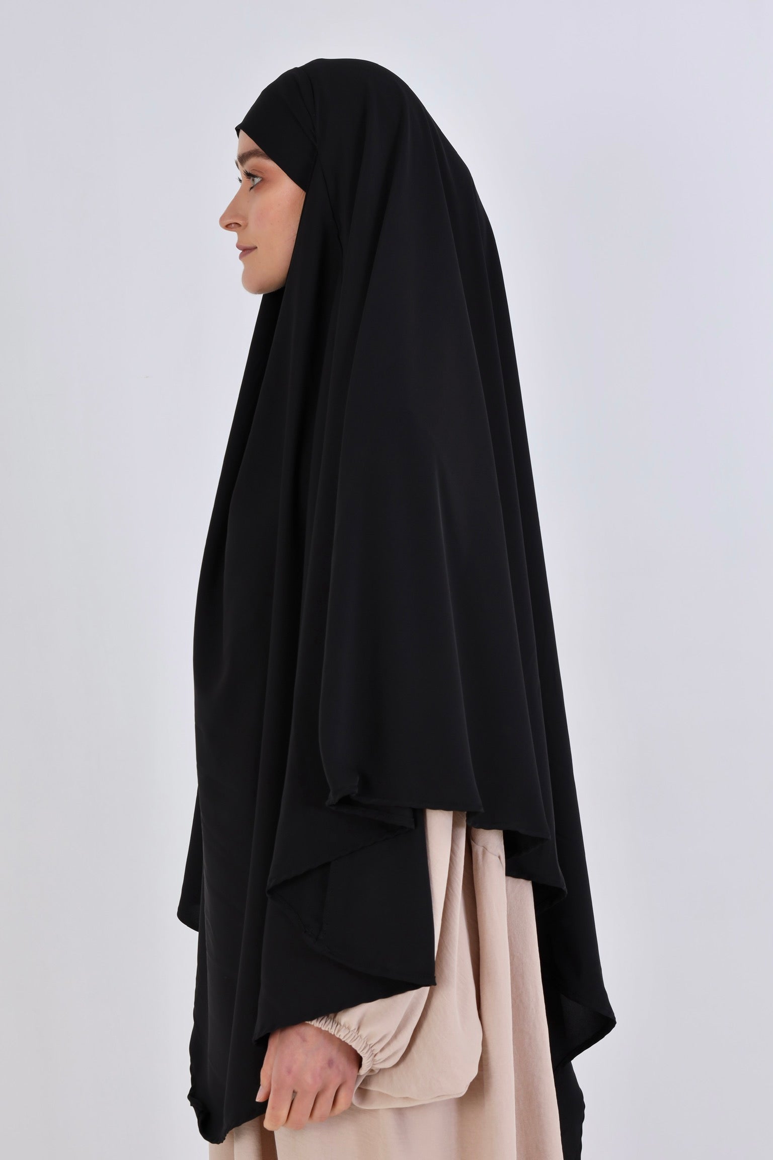 Einlagiger Khimar, Medina