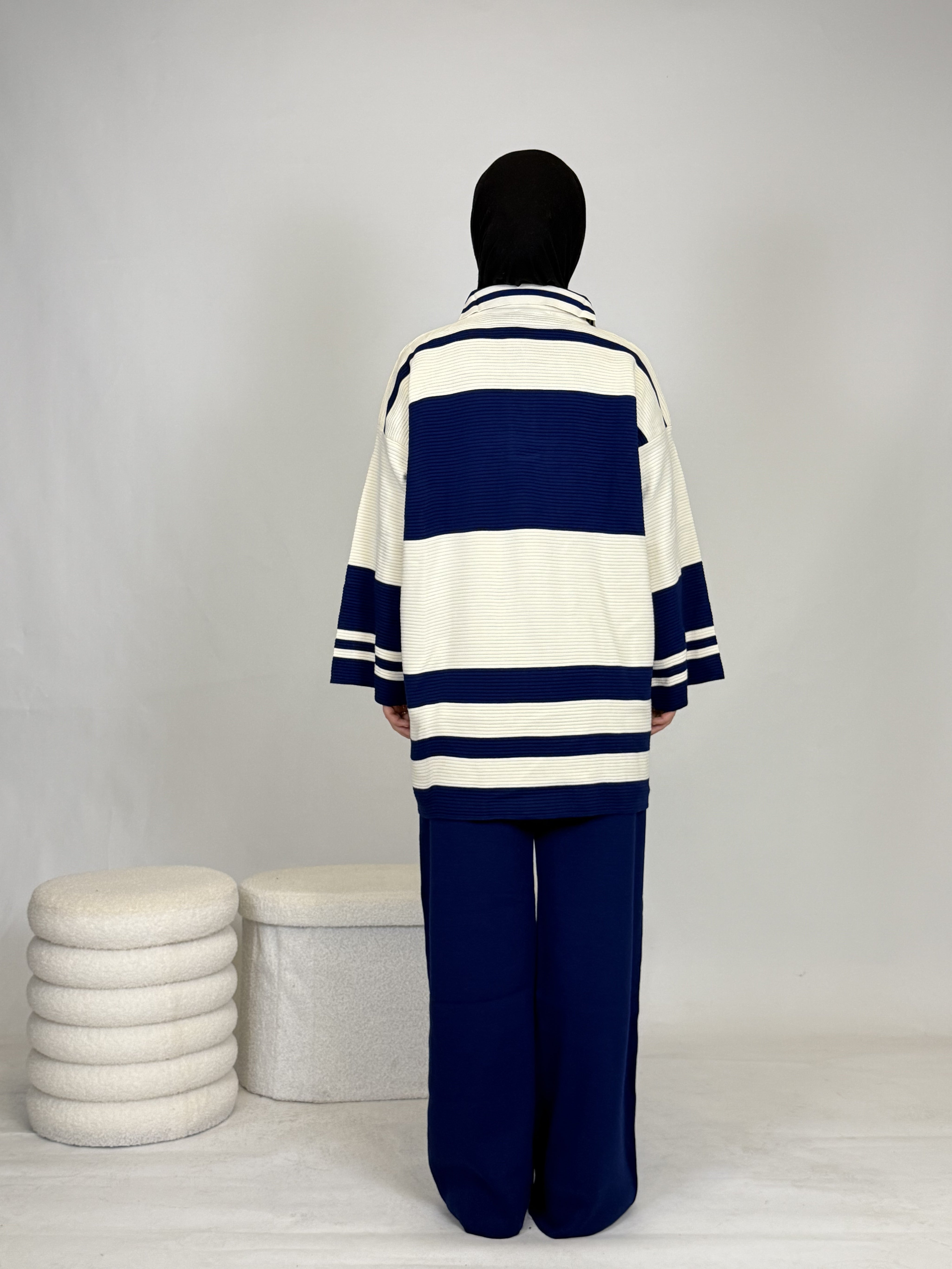 Zweiteiler gestreift