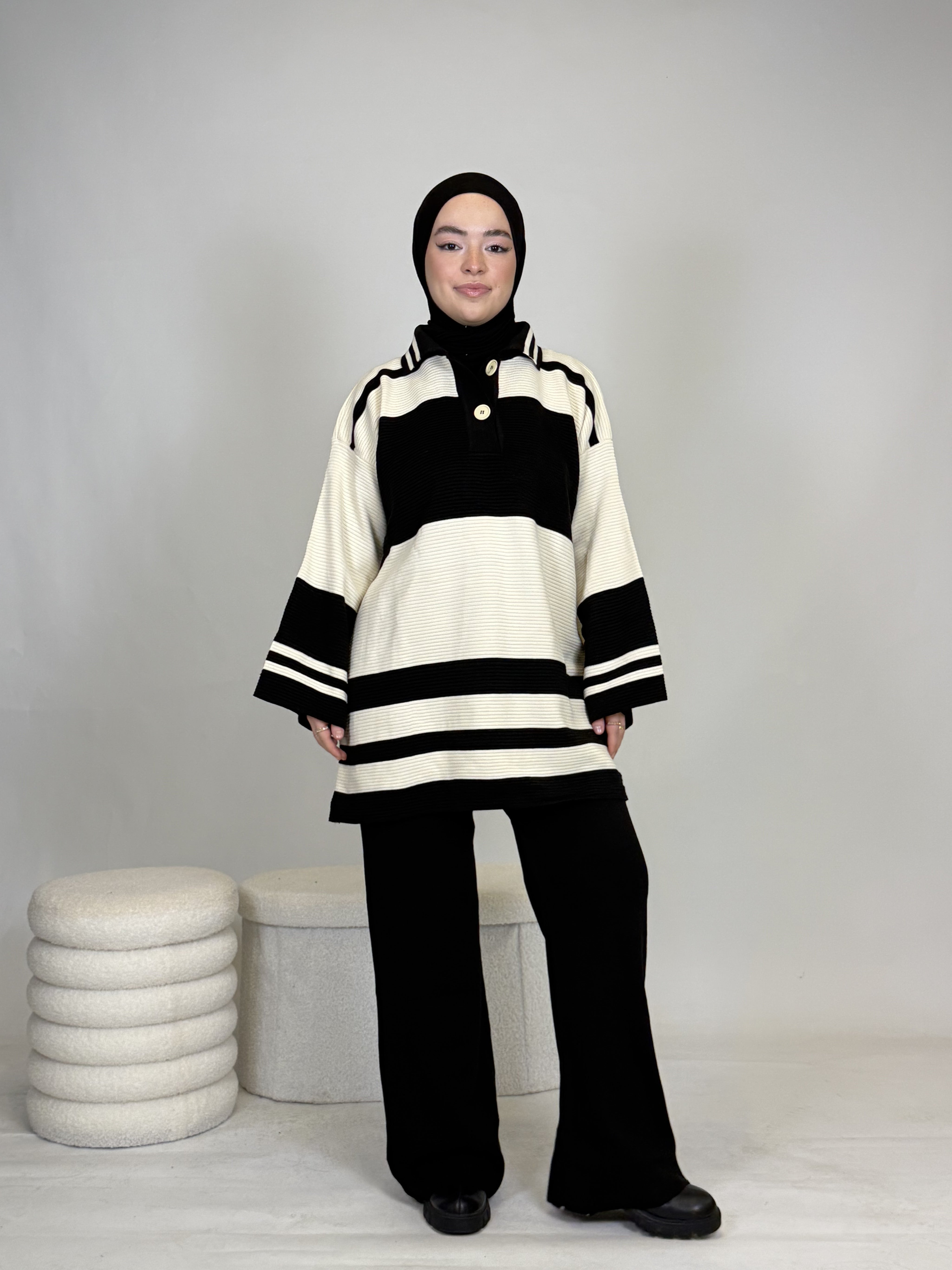 Zweiteiler gestreift