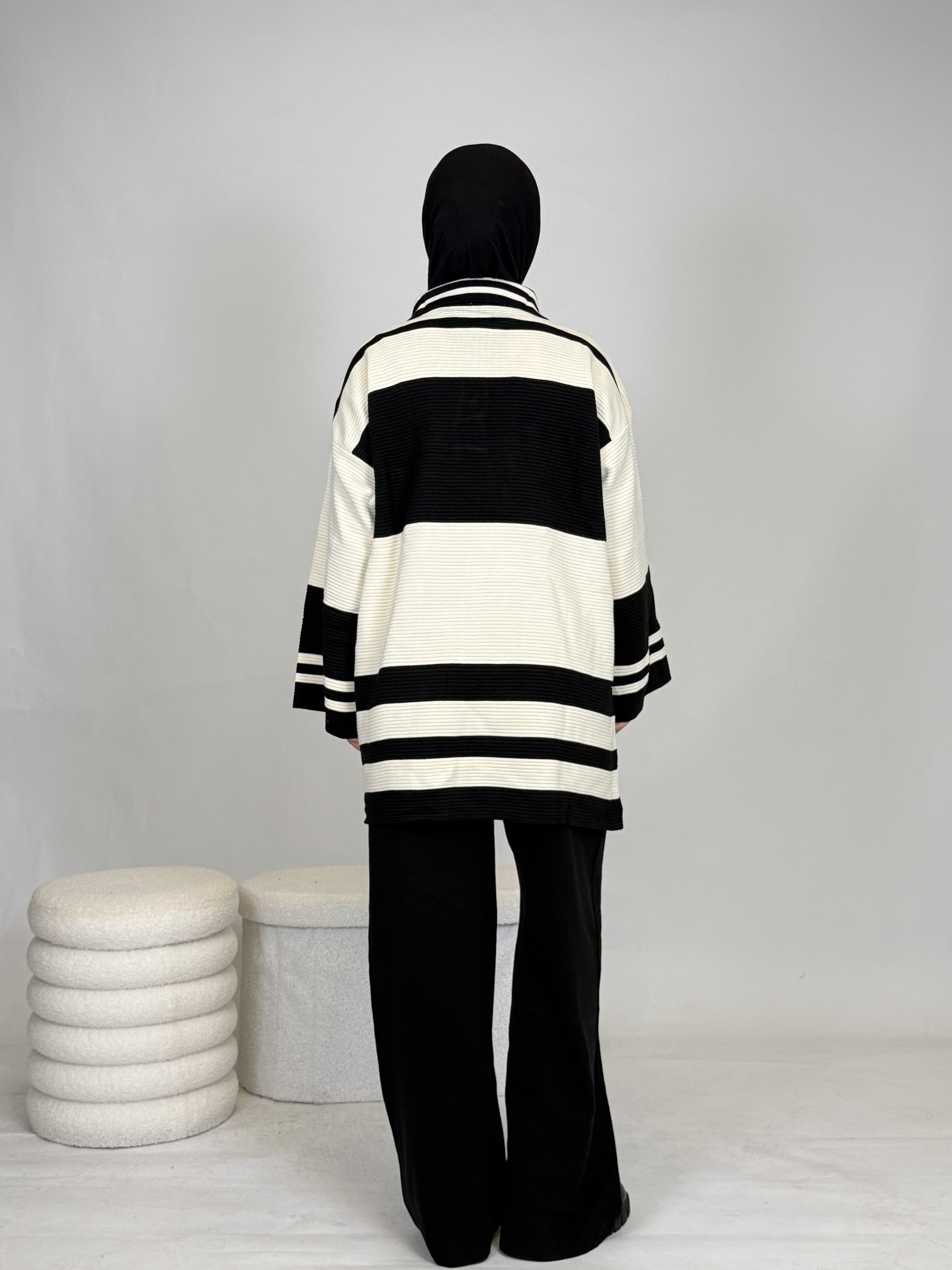 Zweiteiler gestreift