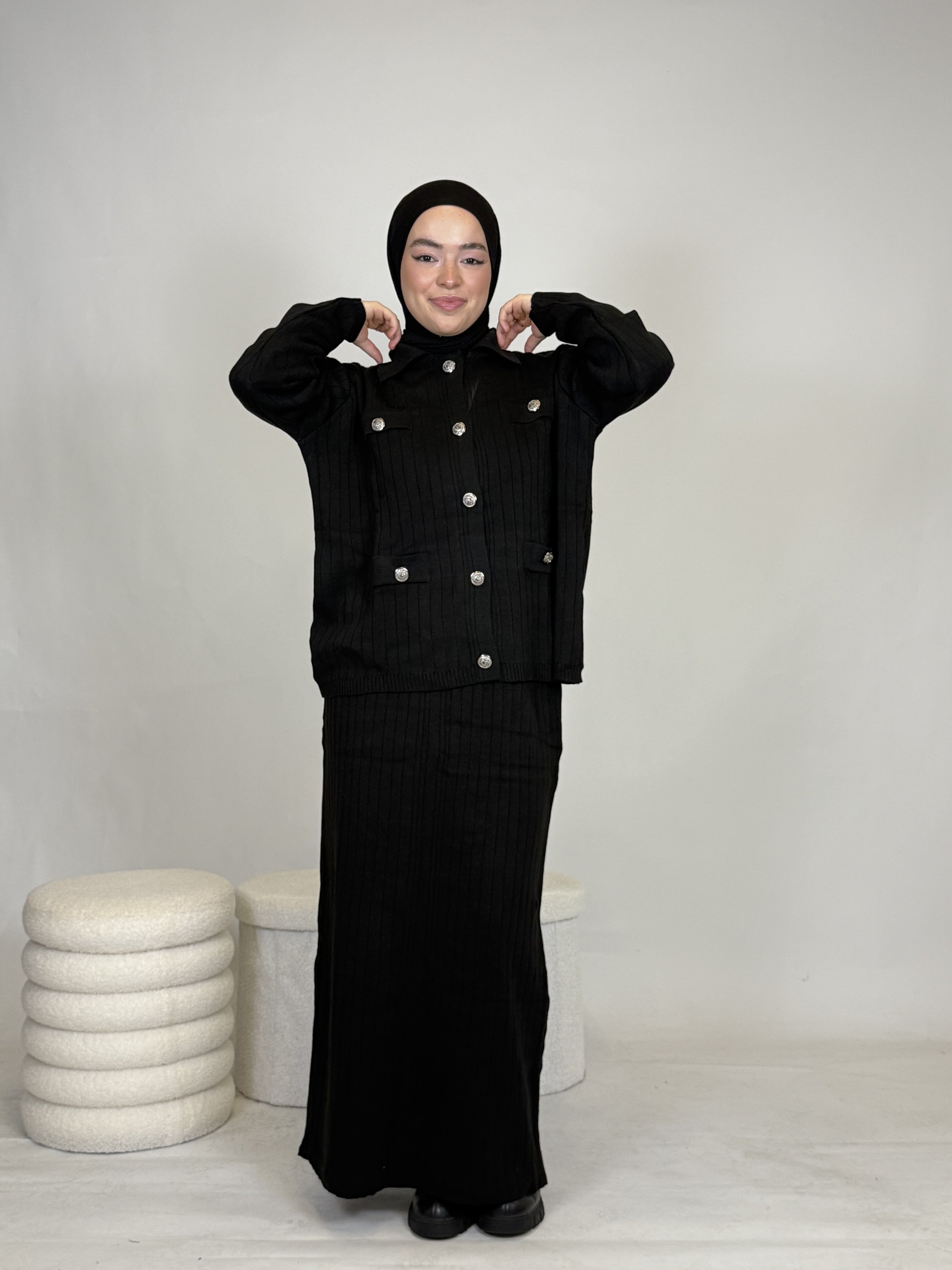 Zweiteiler - Rock & Oberteil mit Knöpfen