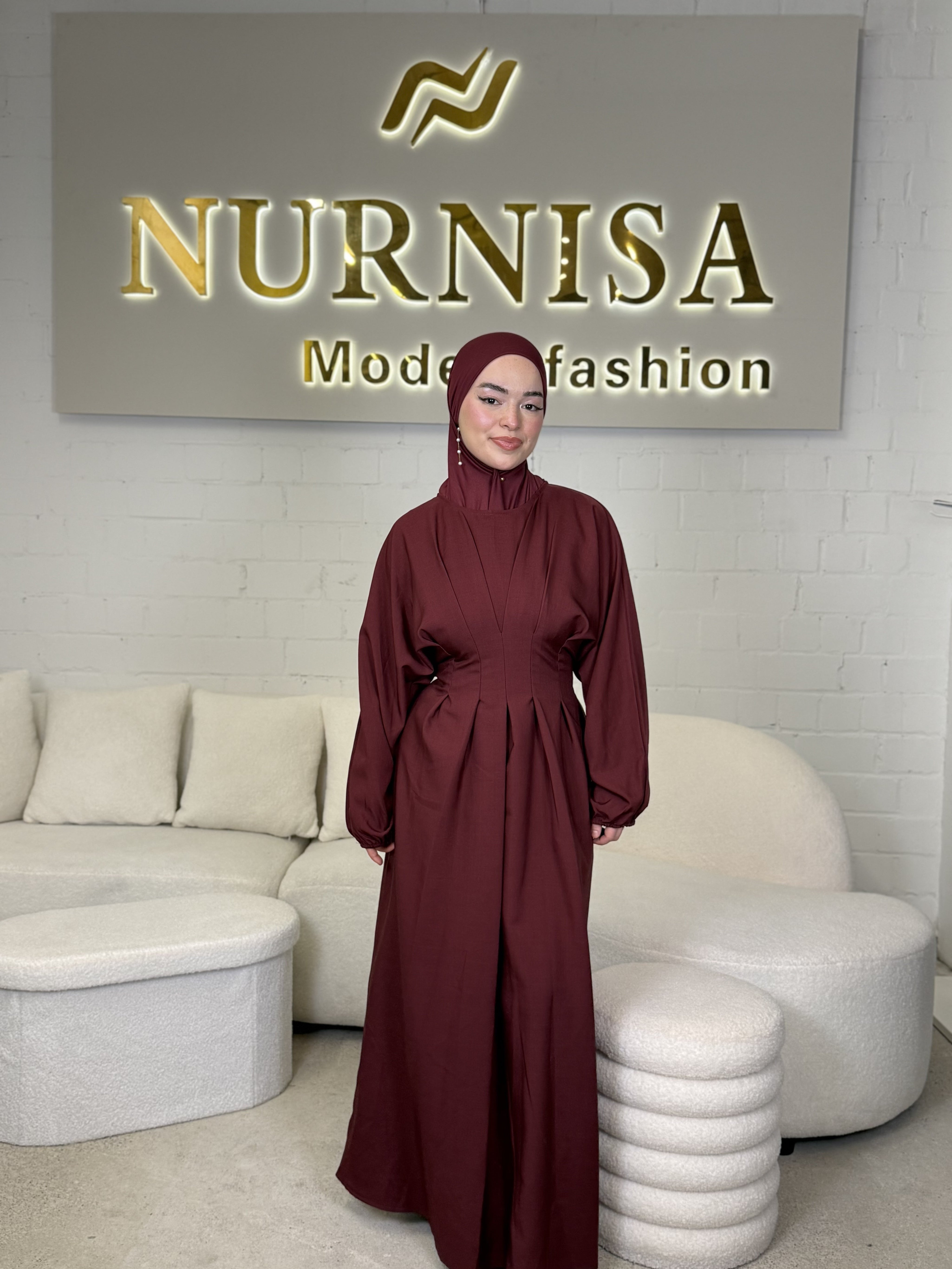 Elegant Flow Abaya