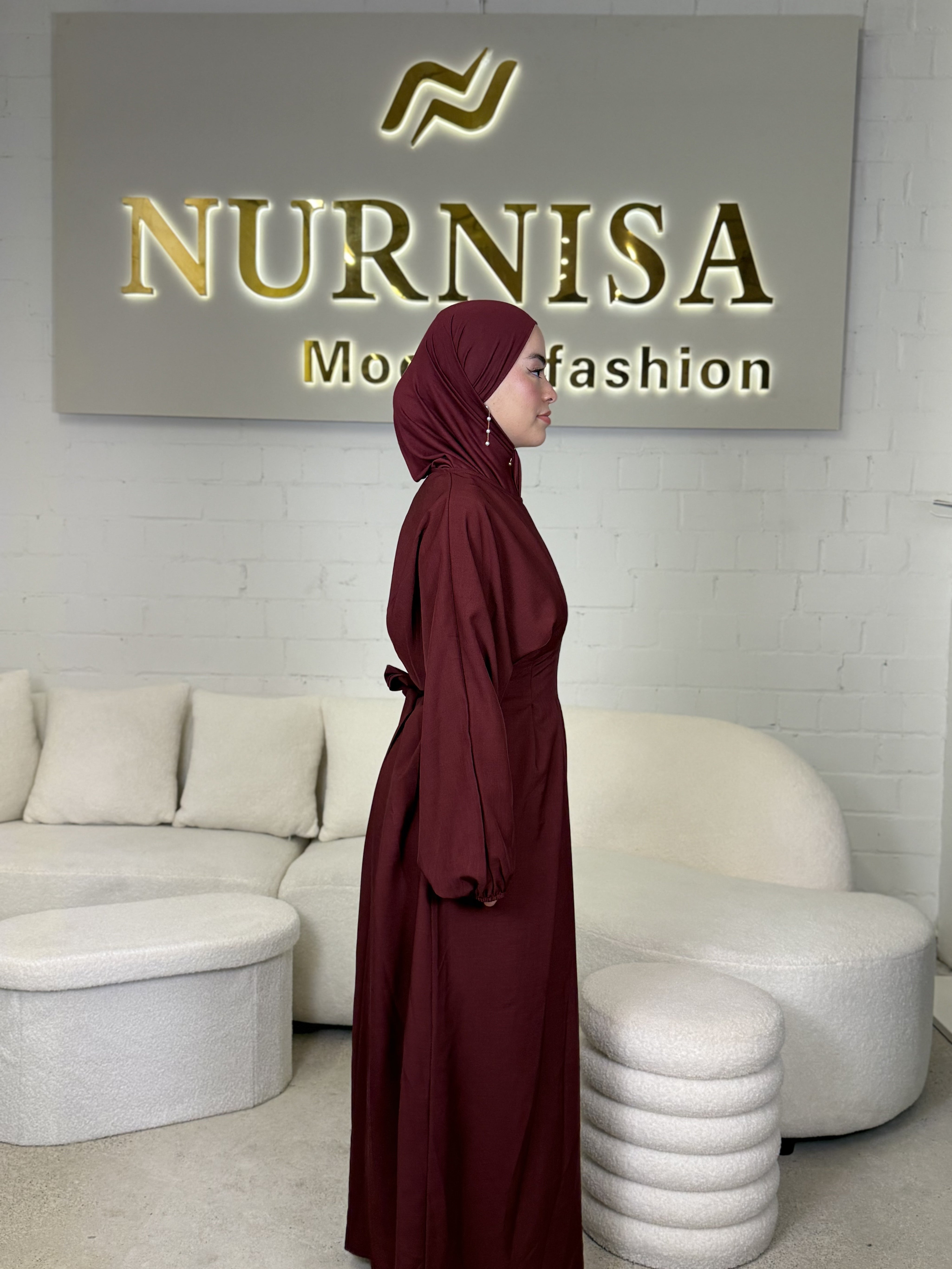 Elegant Flow Abaya