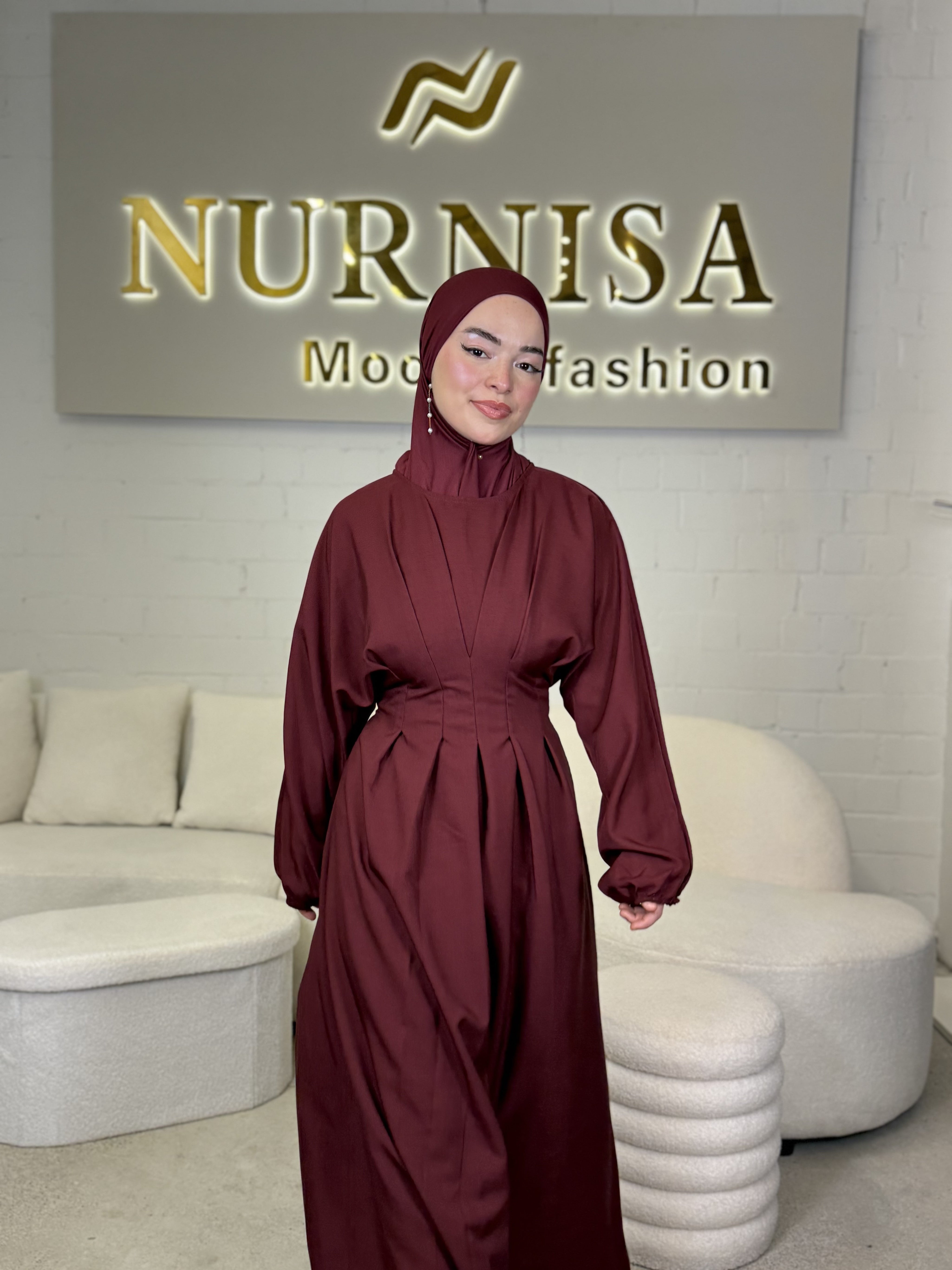 Elegant Flow Abaya