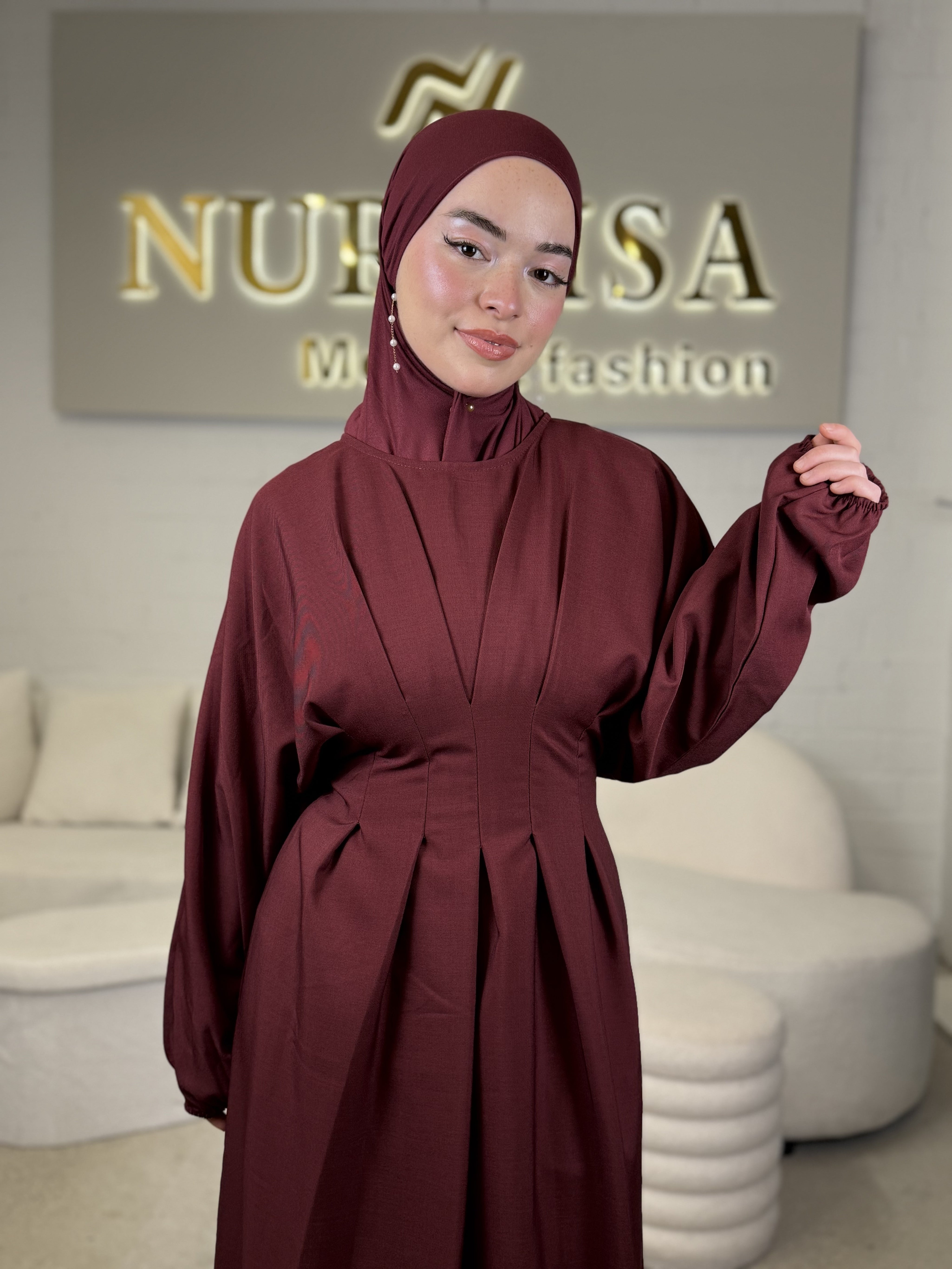 Elegant Flow Abaya