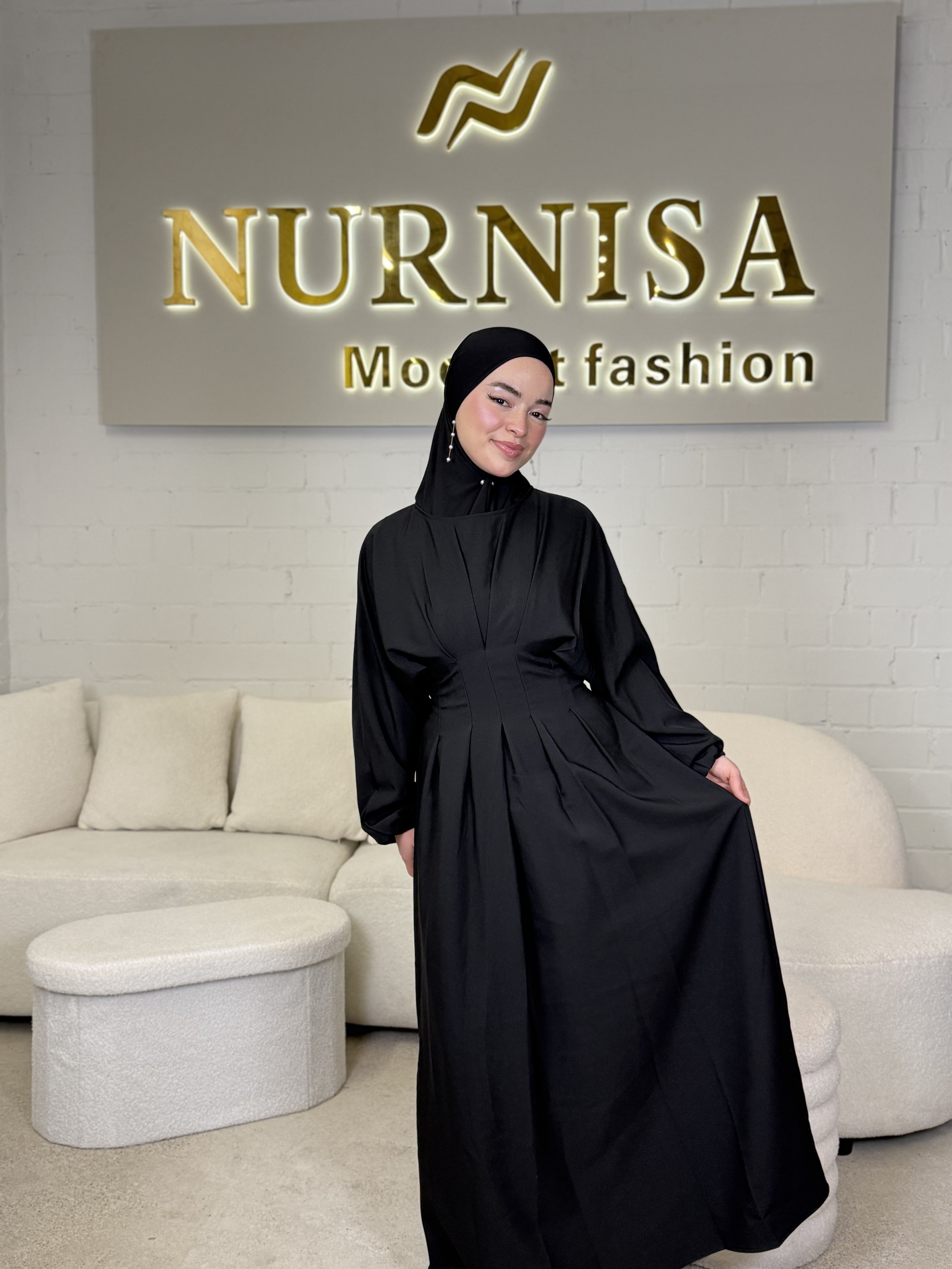 Elegant Flow Abaya