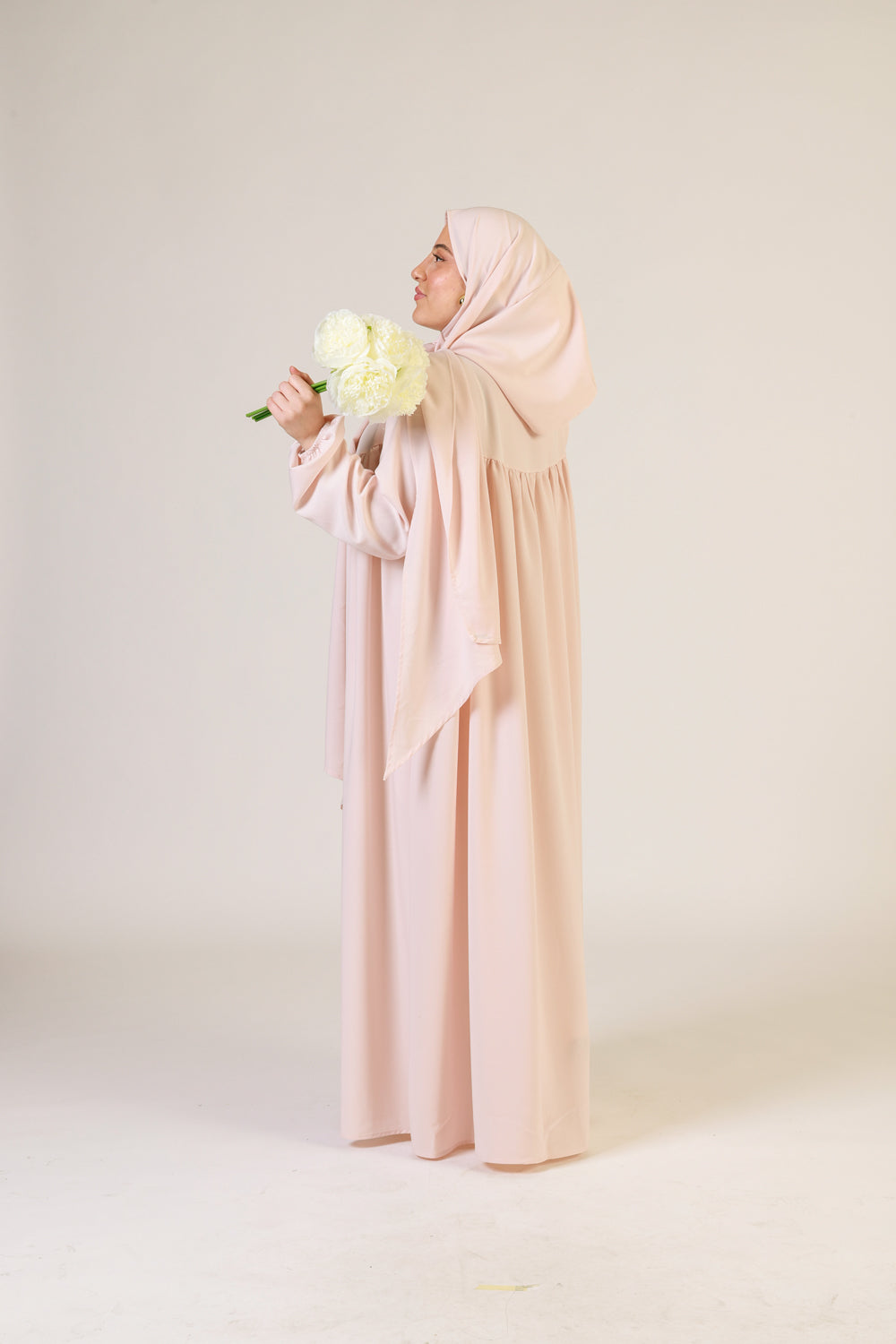 Ferace mit Reißverschluss und integriertem Hijab