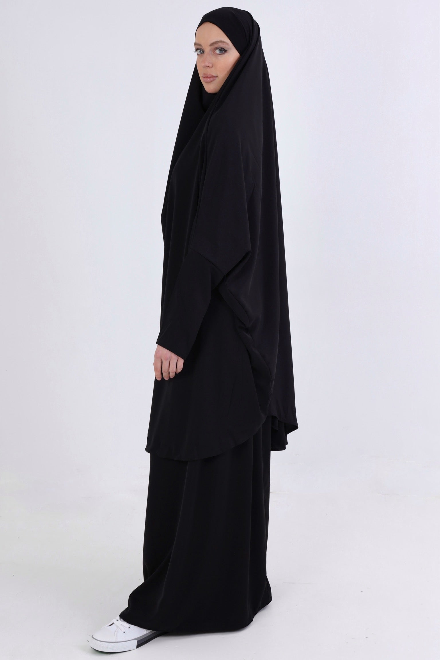 Zweiteiliger Jilbab, Medina