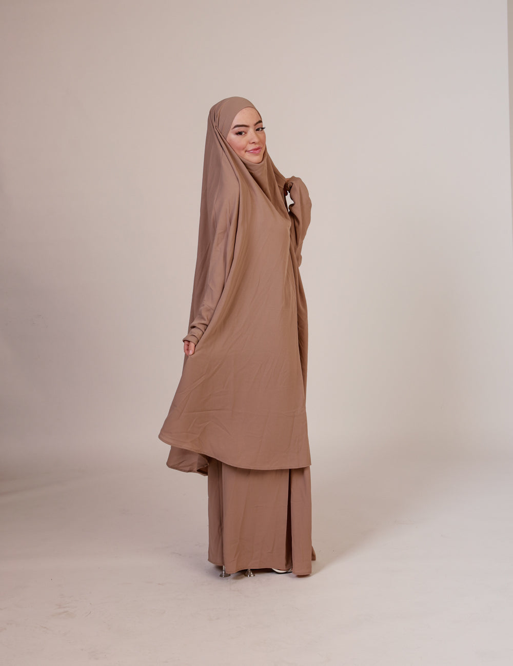 jilbabtaupe1.6_cbe26b71-2fd7-4597-bc39-e08ae7179b62.jpg