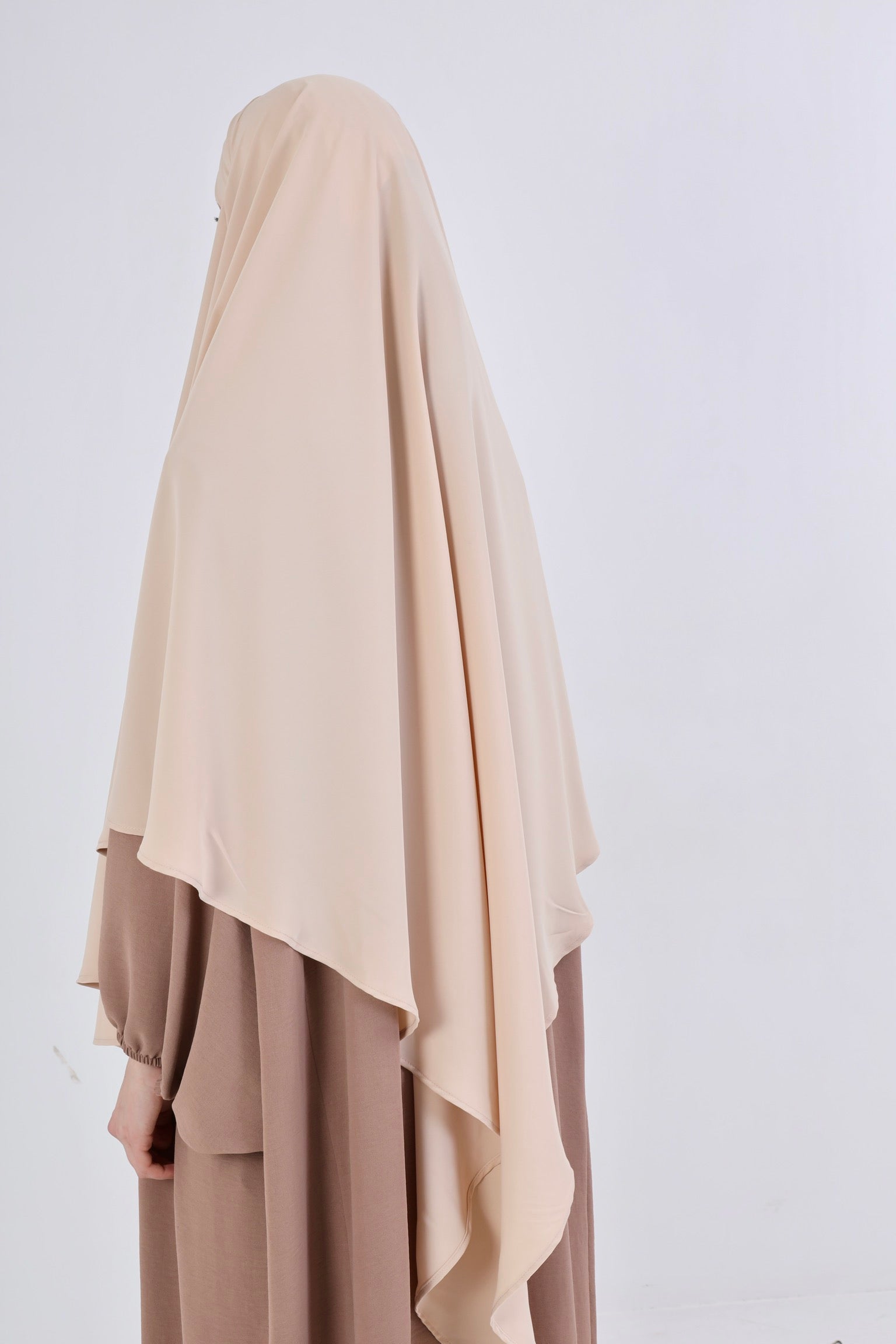 Einlagiger Khimar, Medina