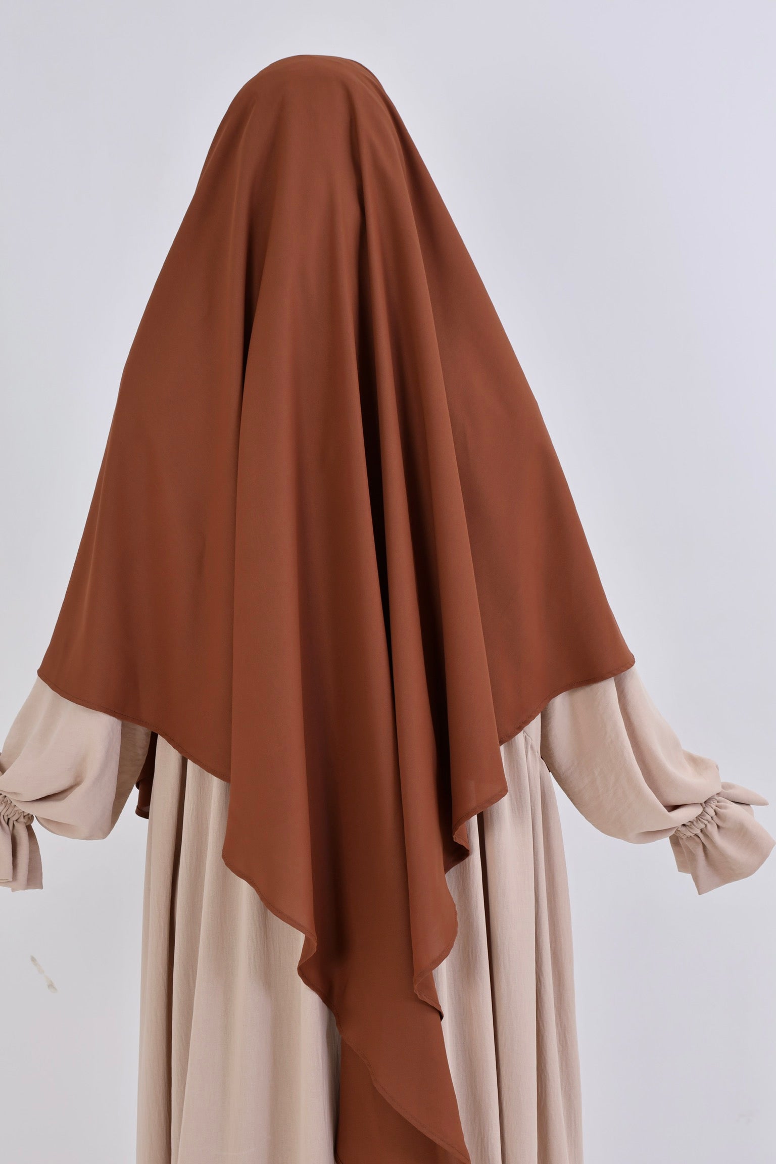 Einlagiger Khimar, Medina