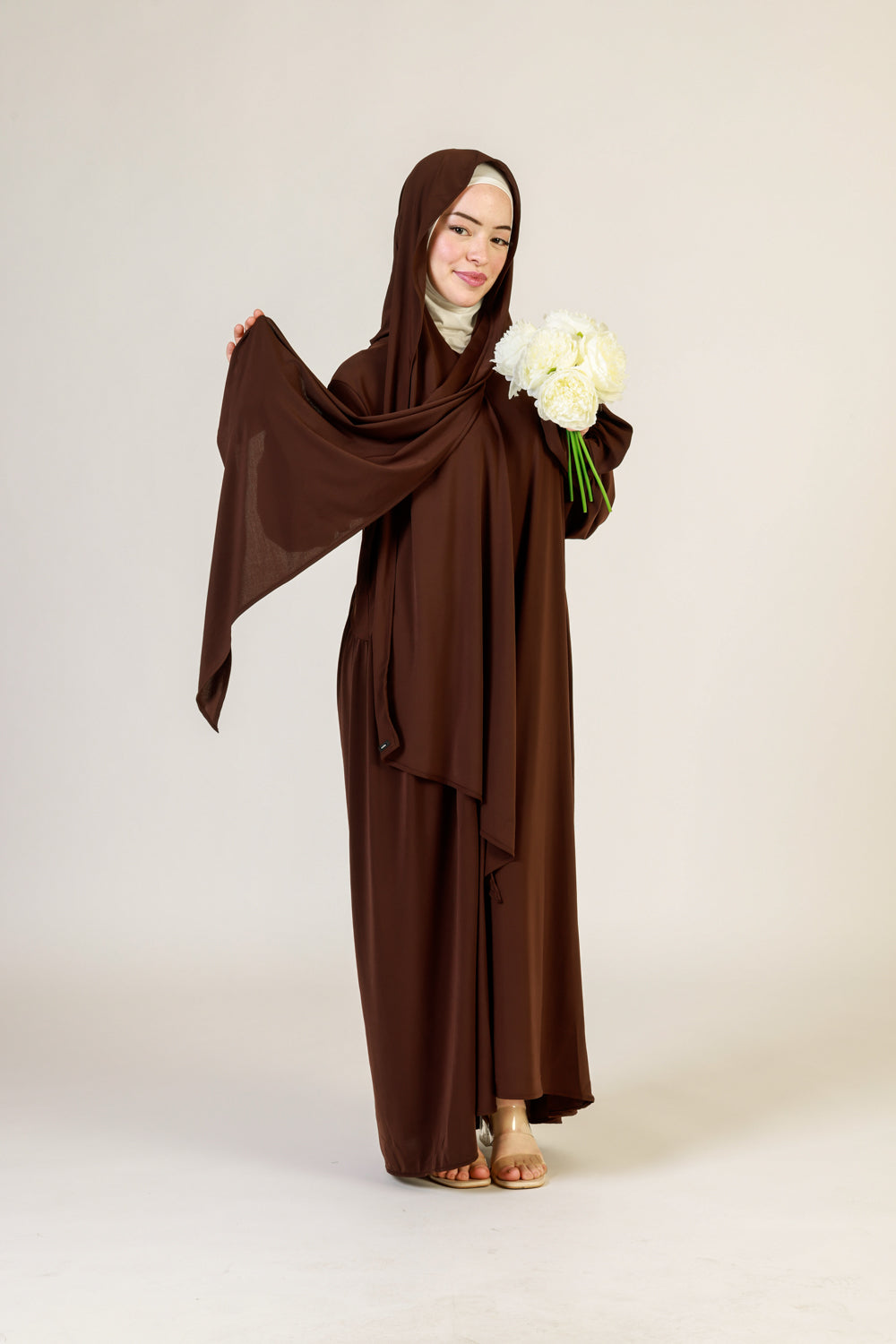 Abaya Nur mit integriertem Hijab, Sandy