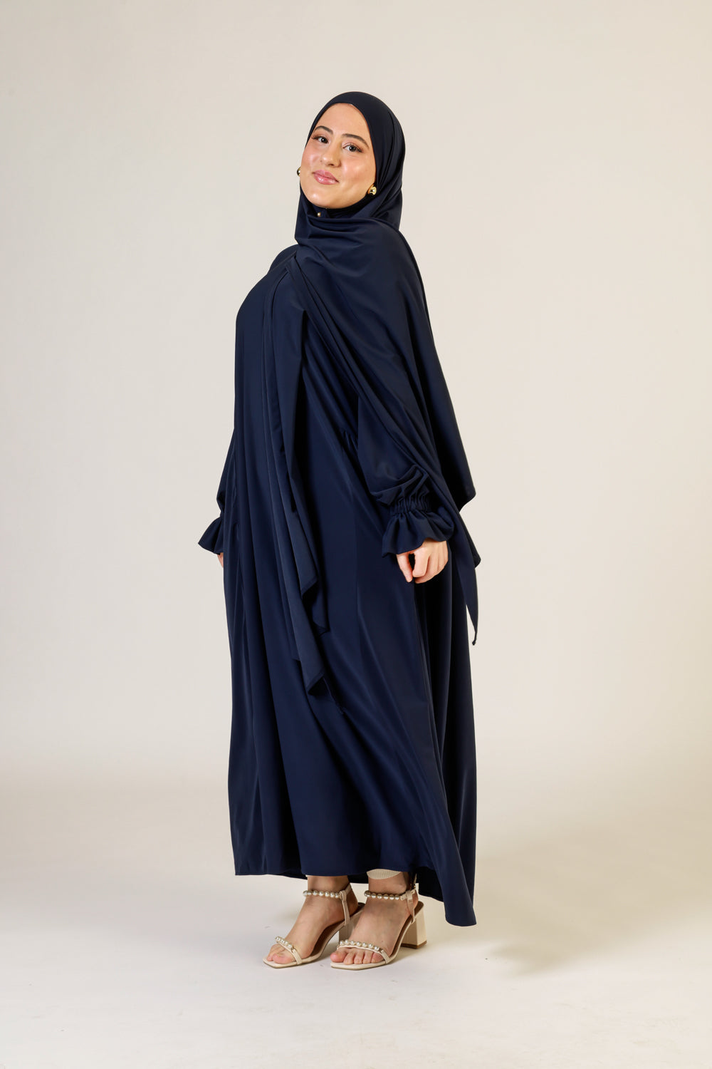 Abaya Nur mit integriertem Hijab, Sandy