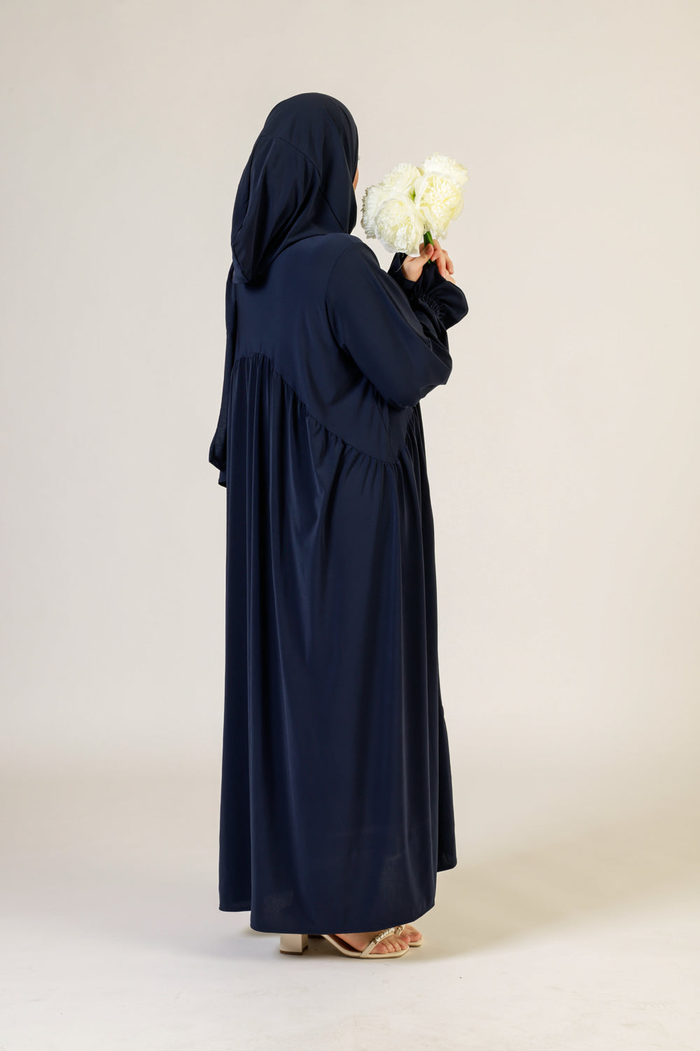 Abaya Nur mit integriertem Hijab, Sandy