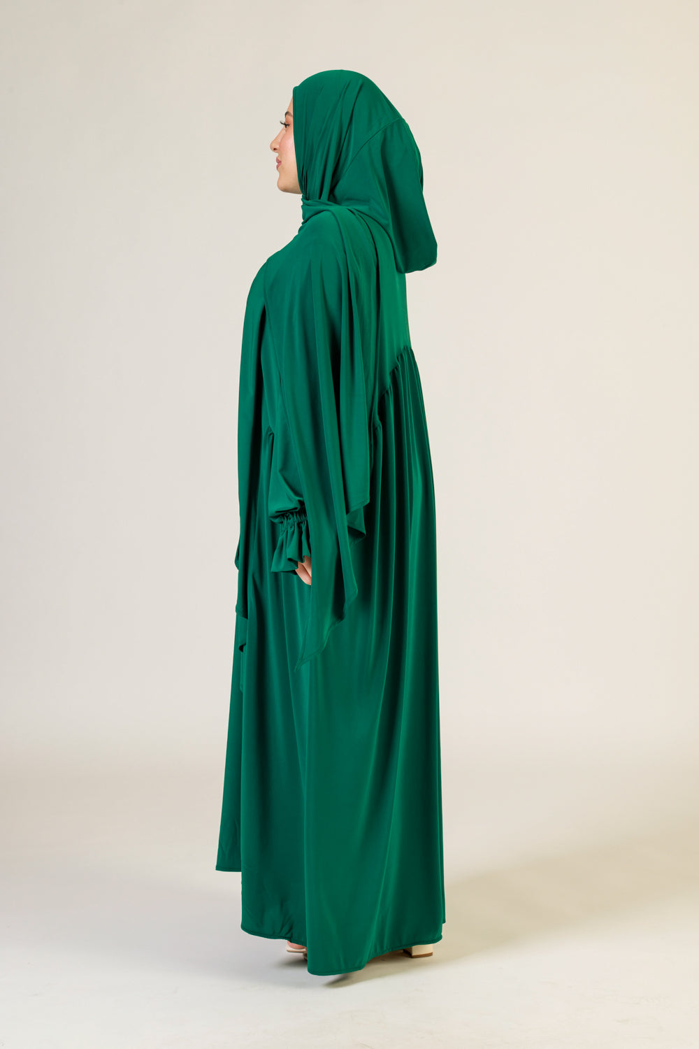 Abaya Nur mit integriertem Hijab, Sandy