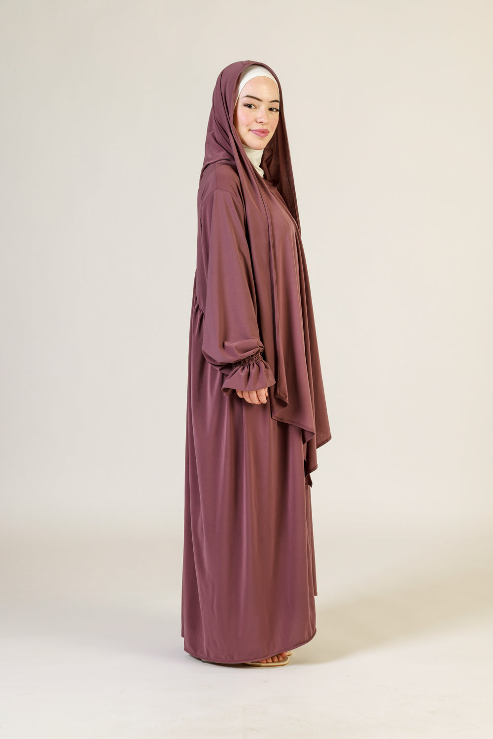 Abaya Nur mit integriertem Hijab, Sandy