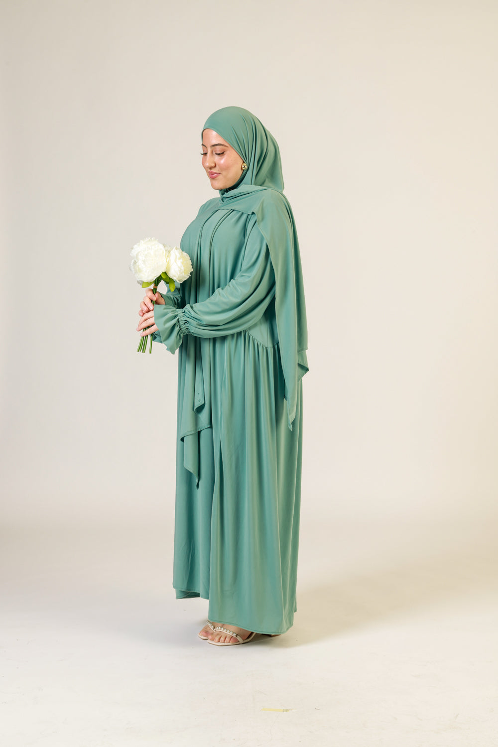 Abaya Nur mit integriertem Hijab, Sandy