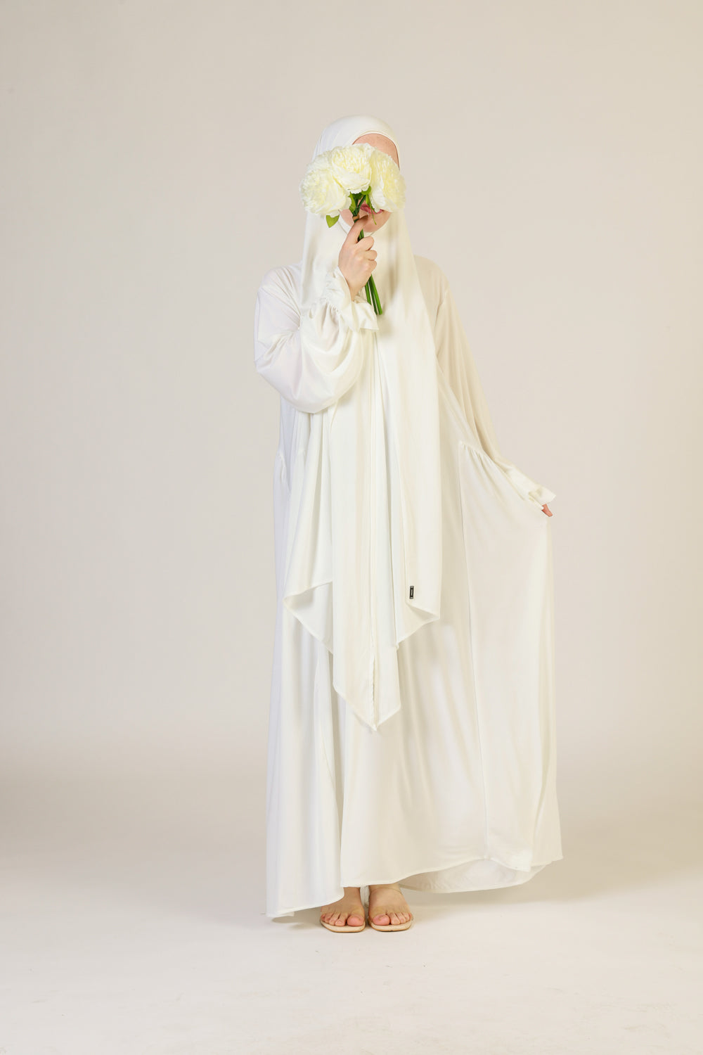 Abaya Nur mit integriertem Hijab, Sandy