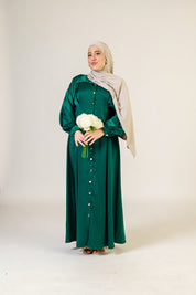 Satin Kleid mit Knöpfe