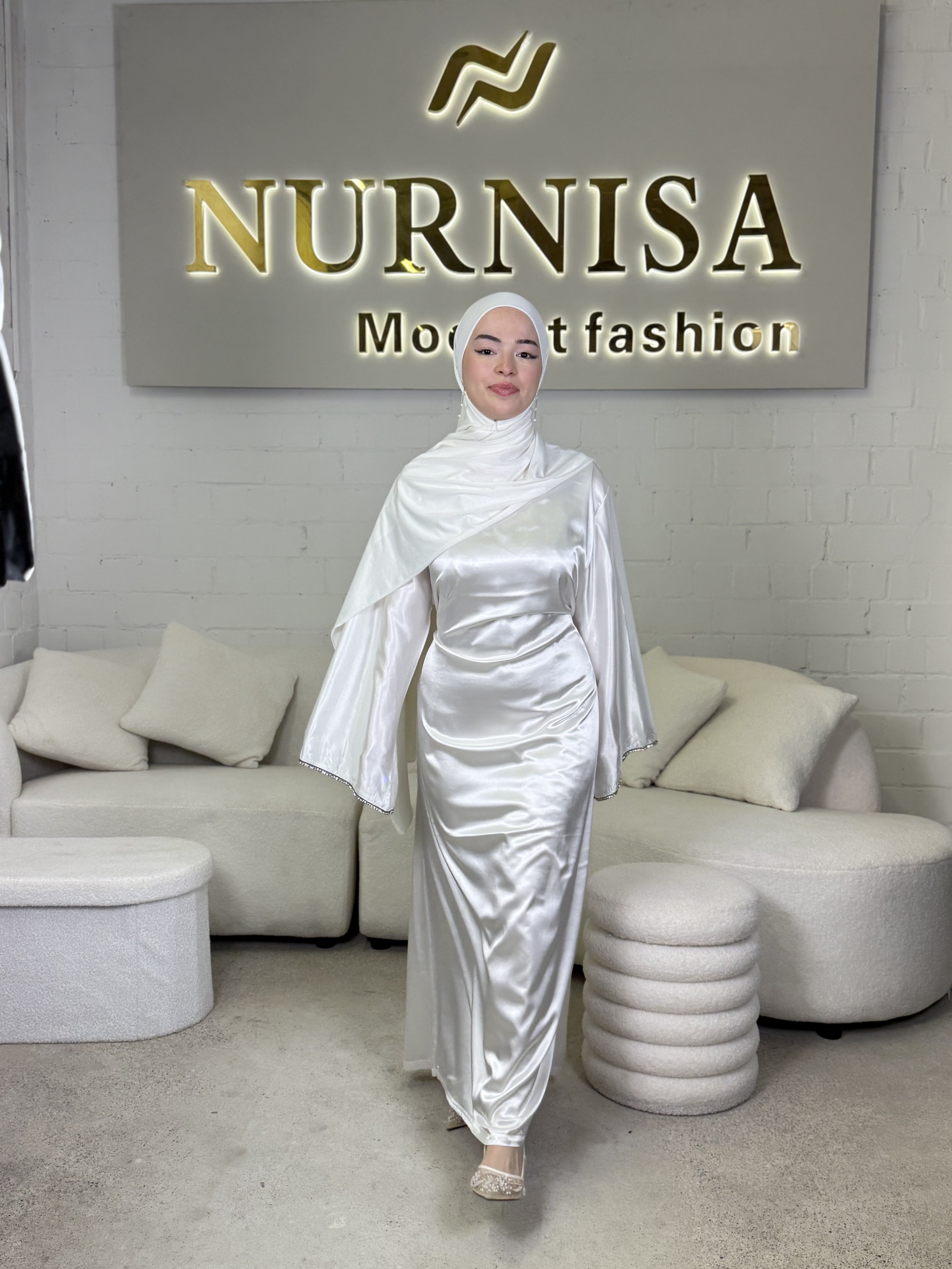 Classic Sultan Abaya mit Strass-Ärmeln