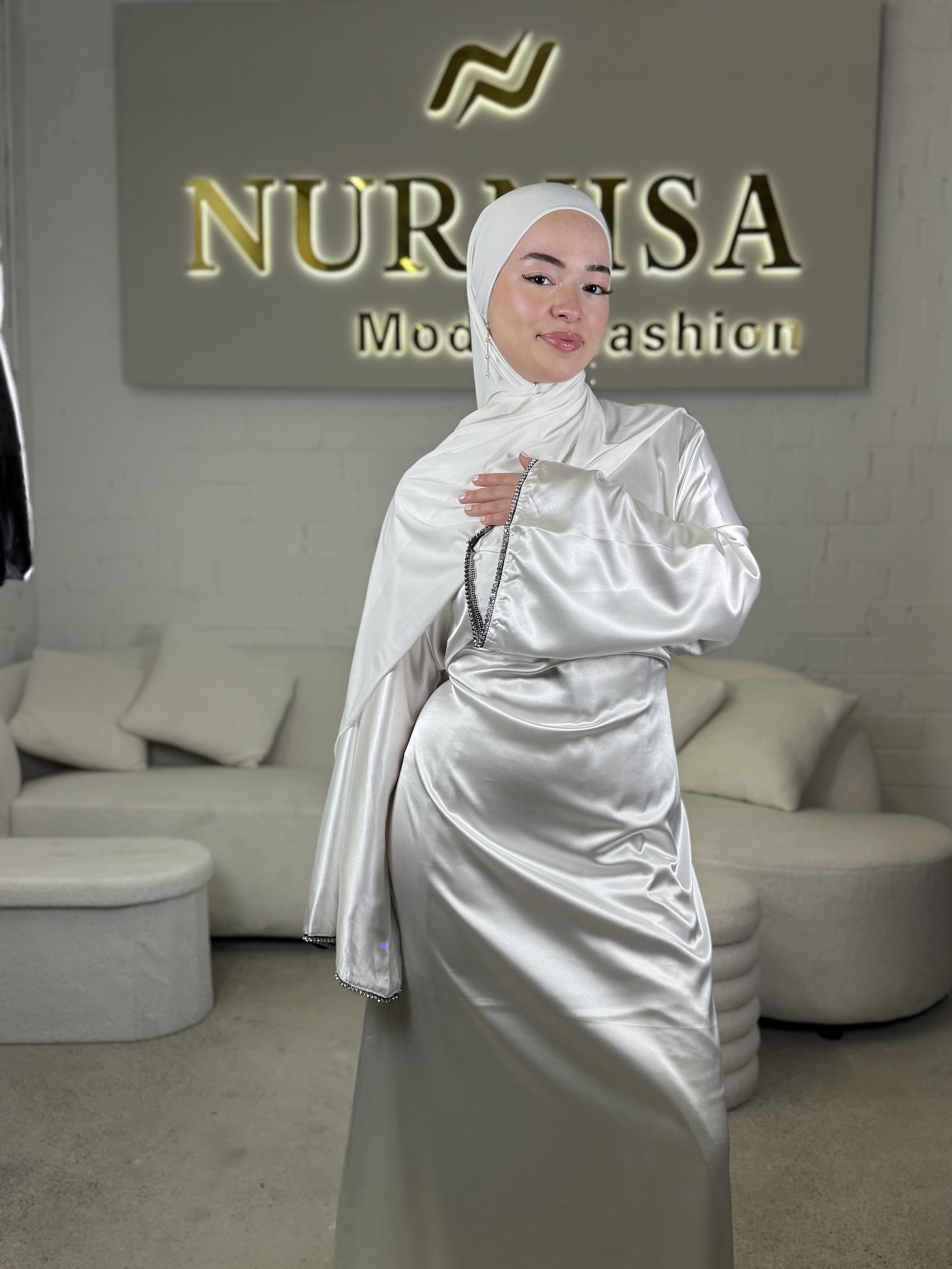 Classic Sultan Abaya mit Strass-Ärmeln