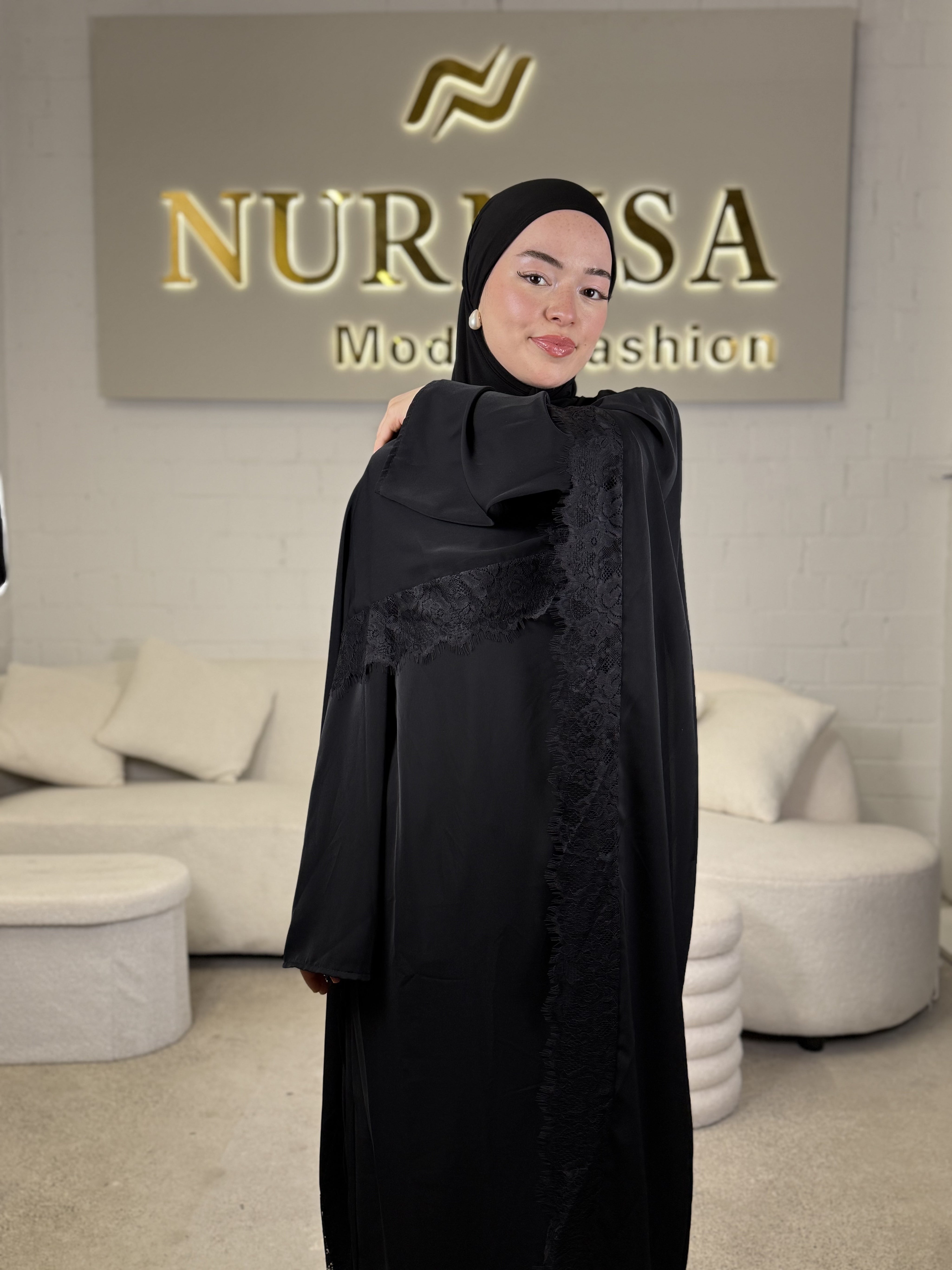 Elegantes Spitzenkleid Abaya
