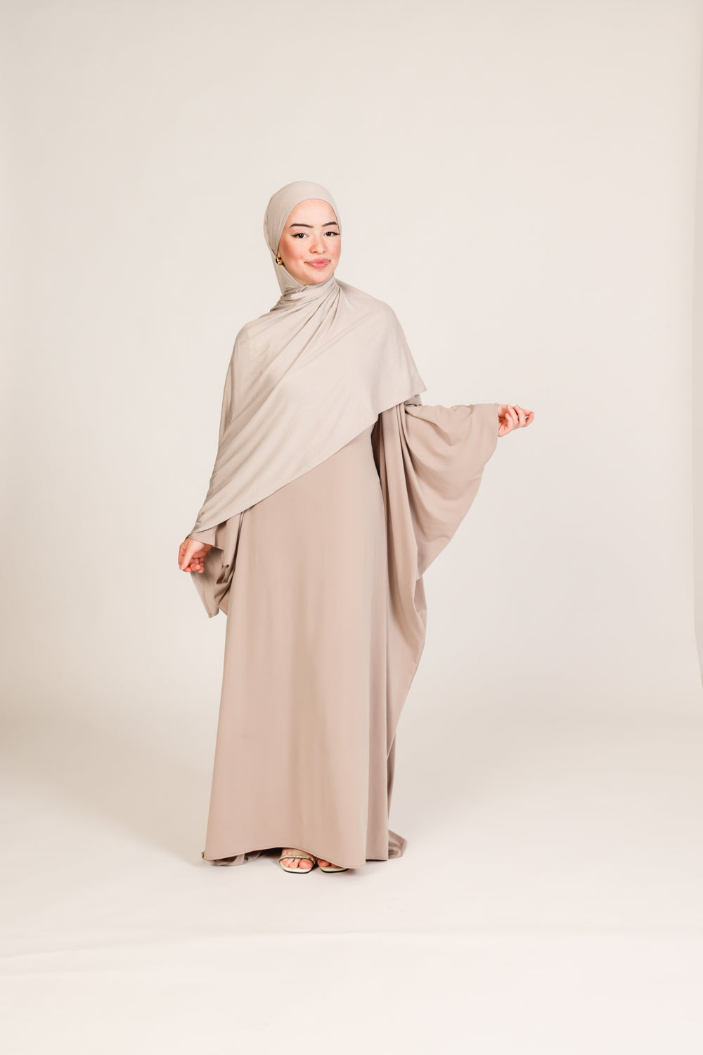 Abaya - Zain , Sandy